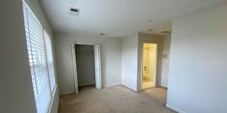 Tummanoon's room