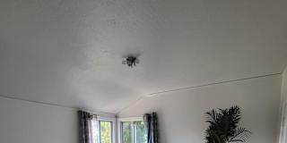 Montanatitleco.'s room