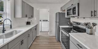 lifedoorrentals's room