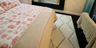 Yvette's room