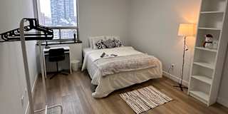 Housingfouryou's room