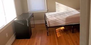 Omny's room