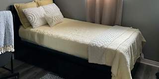 Lynda's room