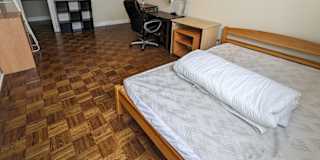 Al's room