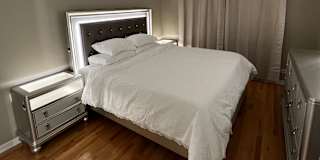 Geno's room