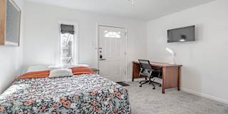 Magali A.'s room