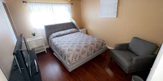 Oscar's room