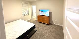 LandlordDRW's room