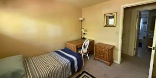 Shinta Muljani's room