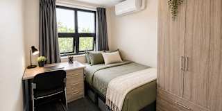 Anna's room