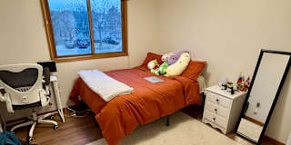 Kaitlyn's room