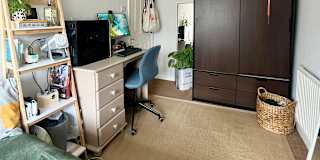 Yannis's room