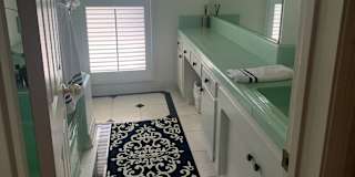 Suzi's room