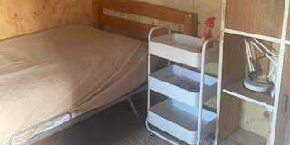 Lee's room