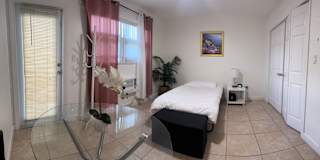 Denisse's room