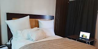 LeeroyM's room