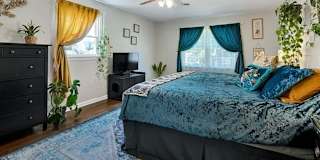 Ke's room