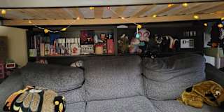 Leon's room