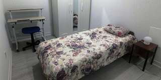 Furnished Room - steps to subway's room