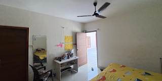 Neeraj's room