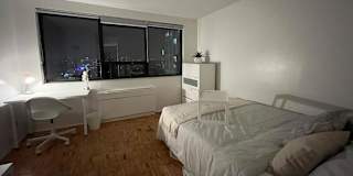 Housingfouryou's room