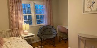 Sunny Park's room