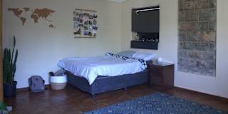 Salma Tanaka's room