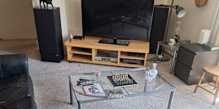 Glenn Weile's room
