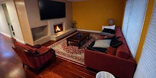 Ron JAehn's room