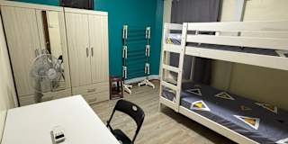 Jia Feng's room