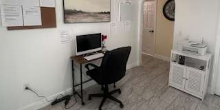 Glass Connect Housing Solutions's room