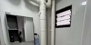 Raj-Lloyd's room