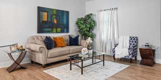 Alcove Rooms's room