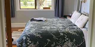 Eve's room
