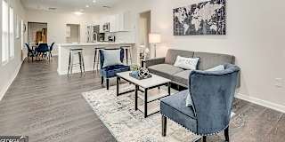 Alcove Rooms's room
