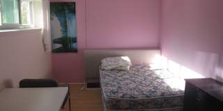 YINGJIAN SONG's room