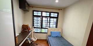 Xiaodong's room