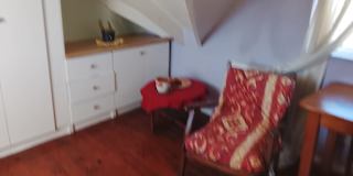Dee's room