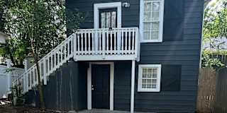 Alcove Rooms's room