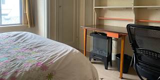 Mia's room