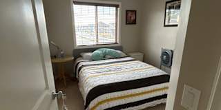 caroline's room