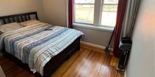 carlos's room
