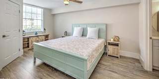 Carlos's room