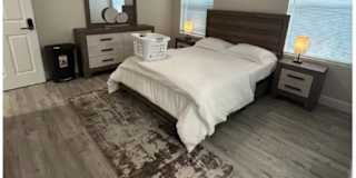 IGE Properties's room