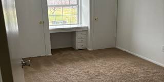 Anu T's room