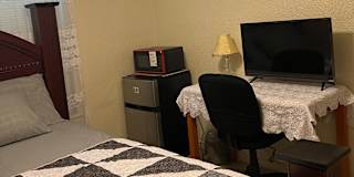 Kelly's room