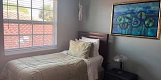 Alba's room