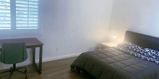Feng's room