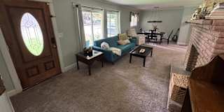 Alcove Rooms's room
