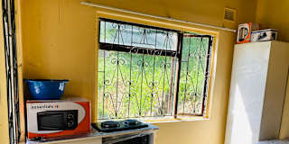 Dudu J's room
